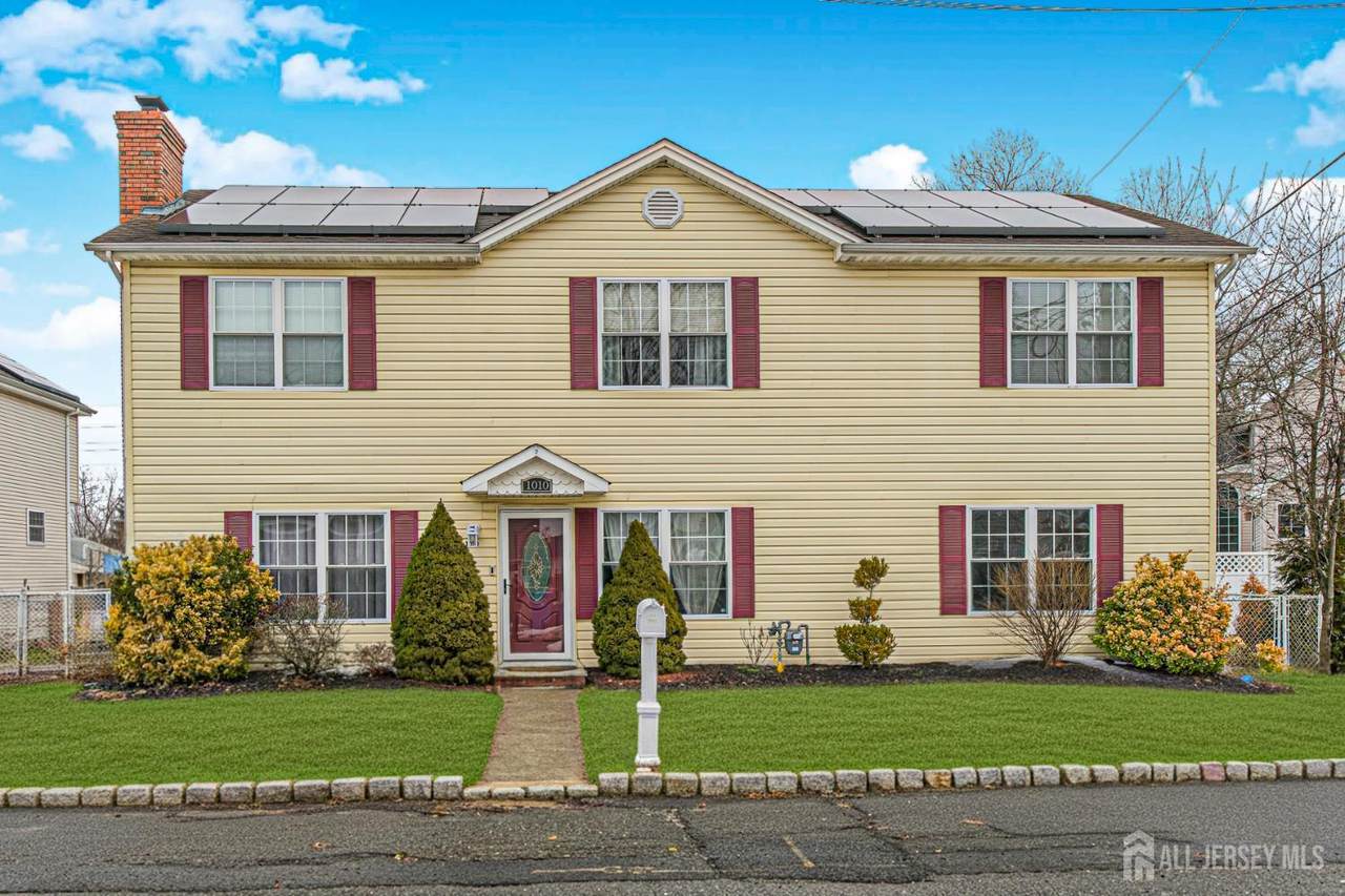 1010 Morgan Avenue - Photo 1