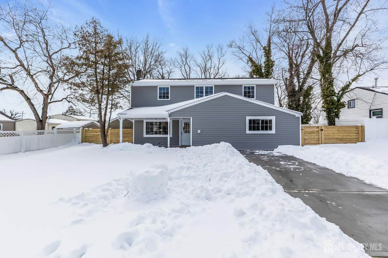 109 Throckmorton Ln Lane - Photo 1
