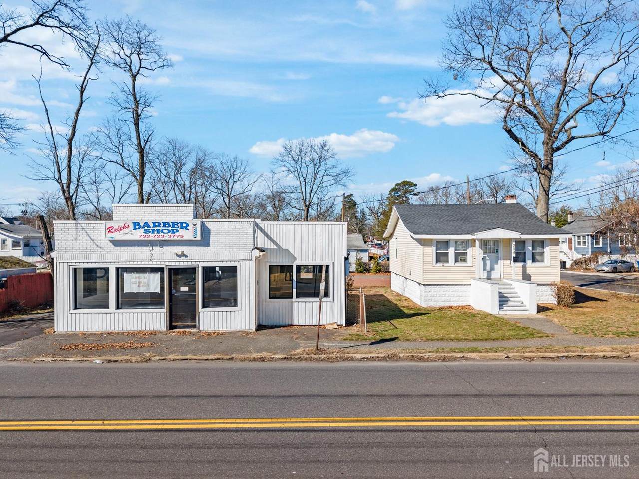 294 Devoe Avenue - Photo 1