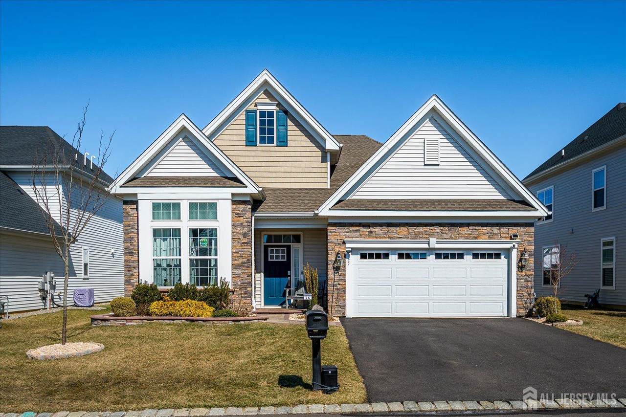 25 Starlight Drive - Photo 1