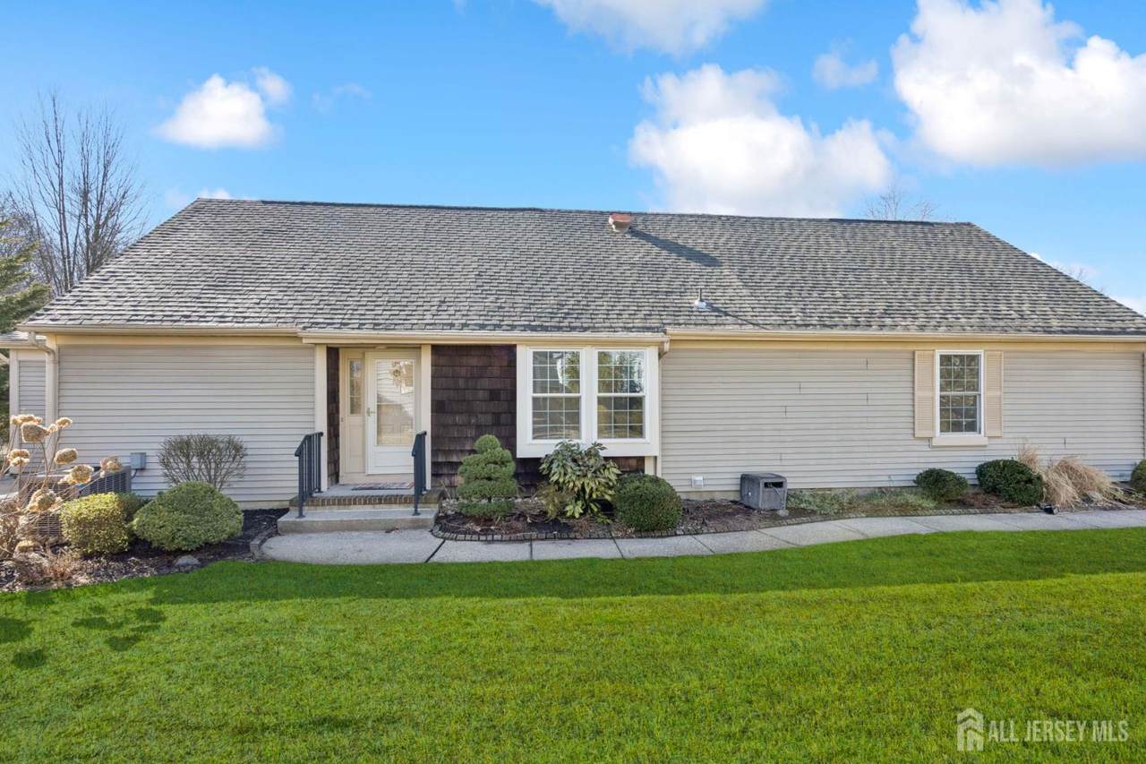 9-B Melborn Drive - Photo 1