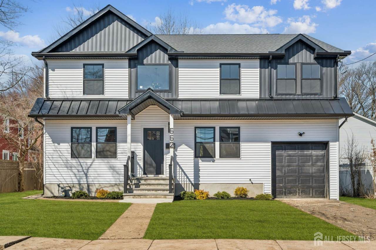662 Summit Road - Photo 1
