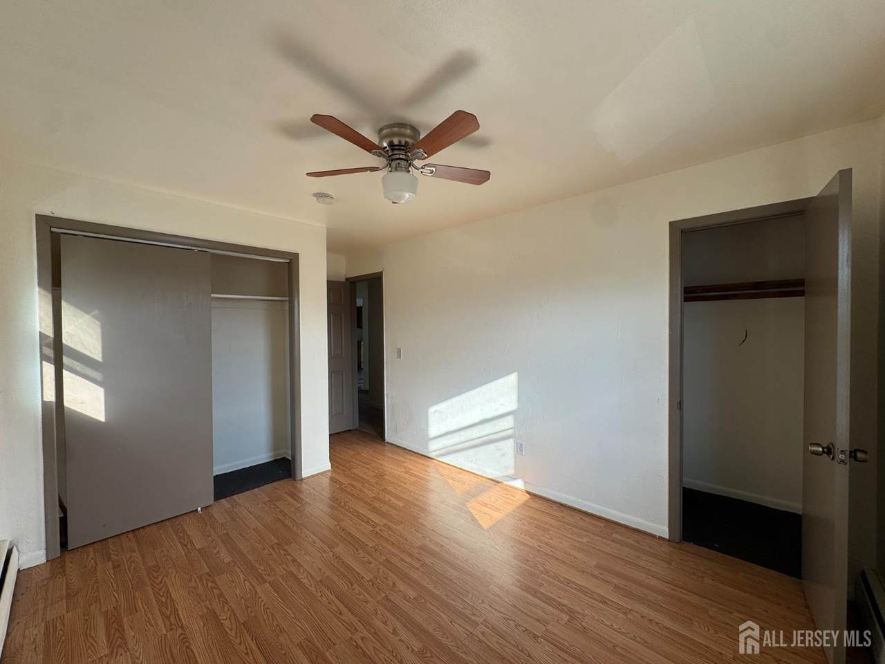34 Carteret Avenue - Photo 1