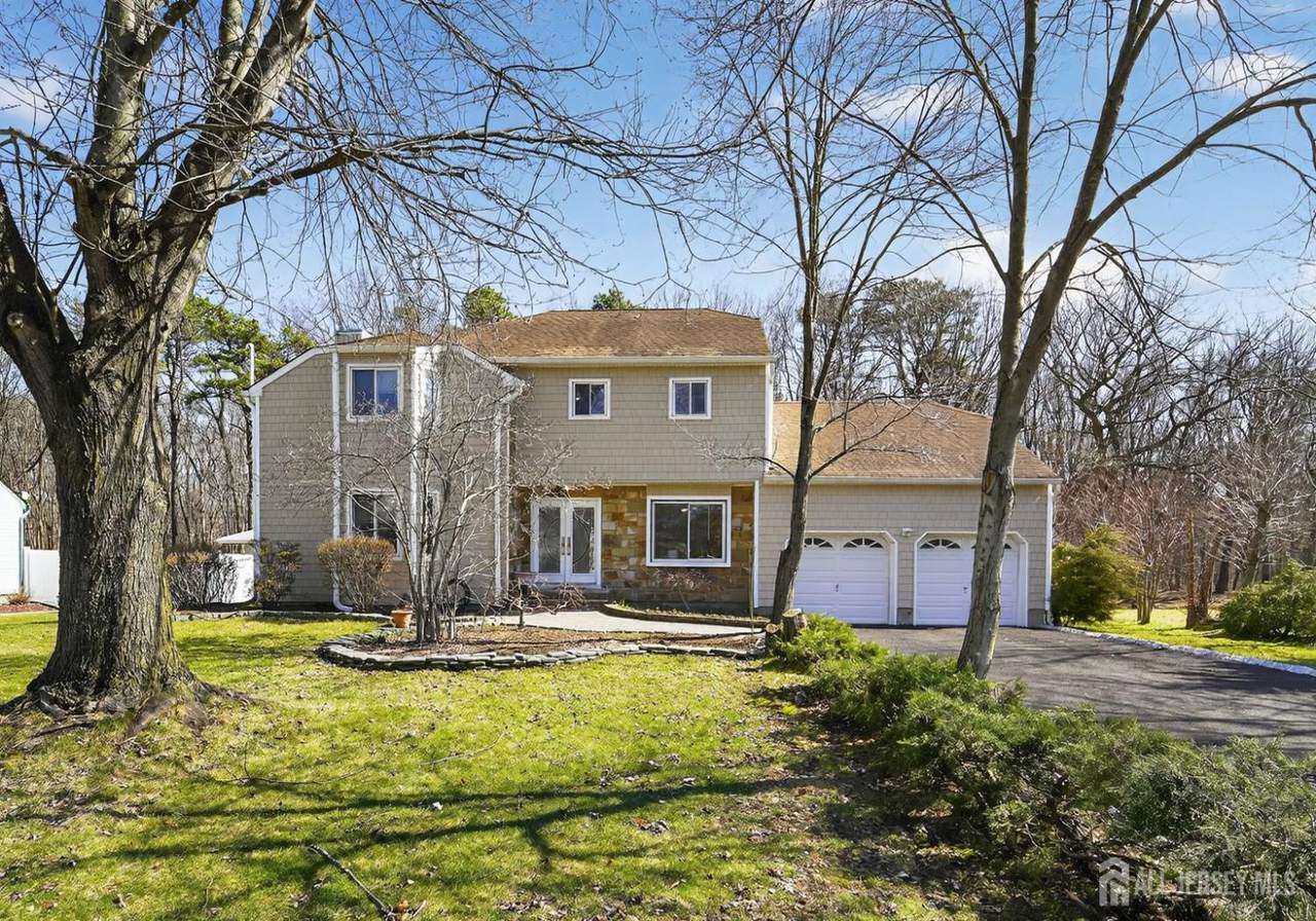 17 Willow Drive - Photo 1