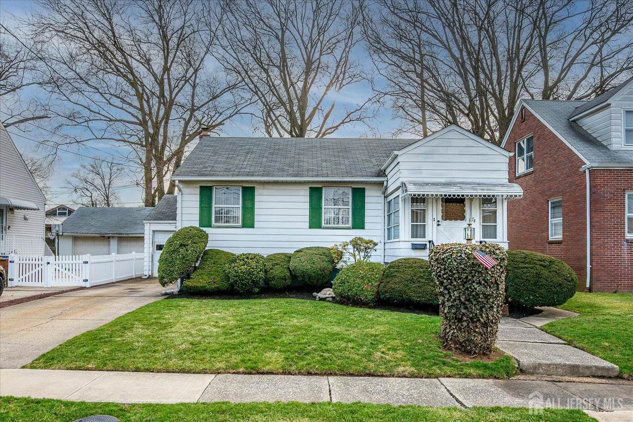 74 Bloomfield Avenue - Photo 1
