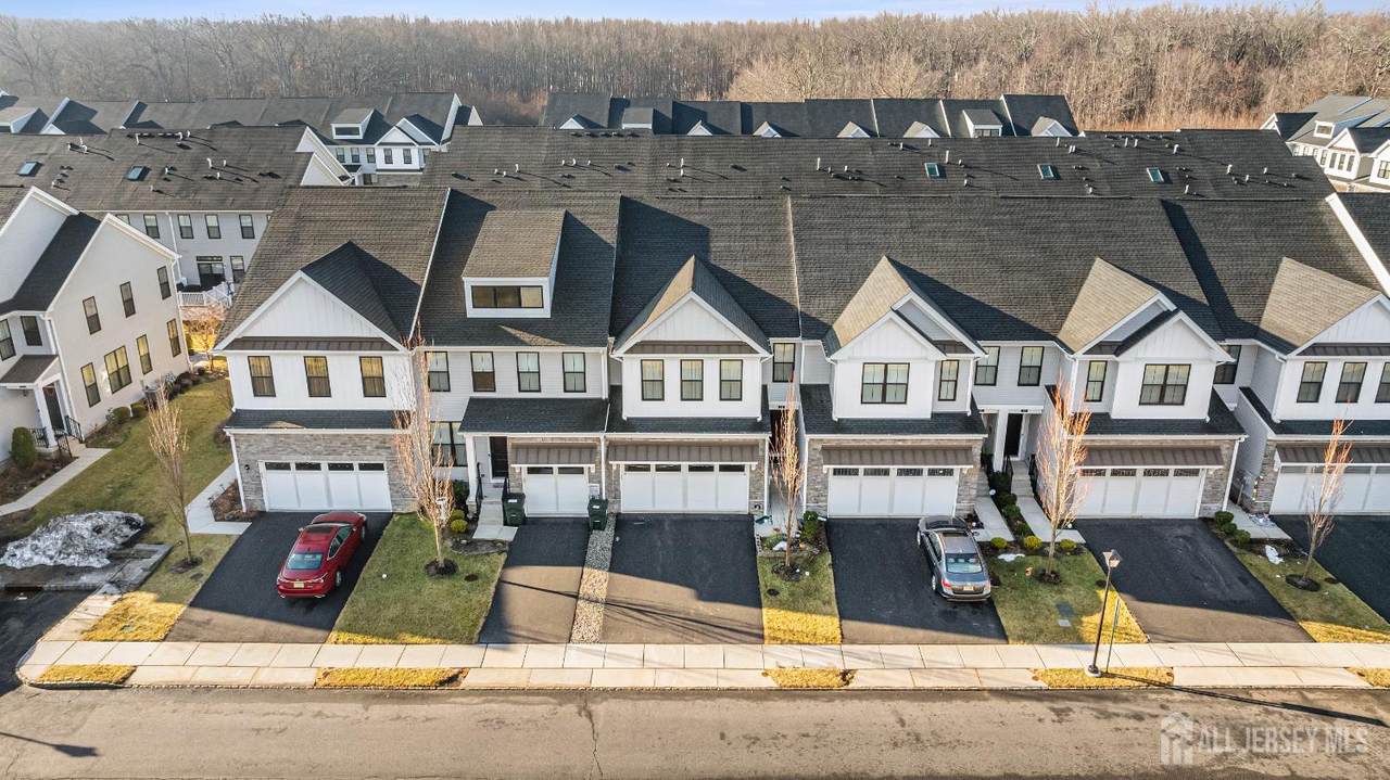 23 Clover Lane - Photo 1