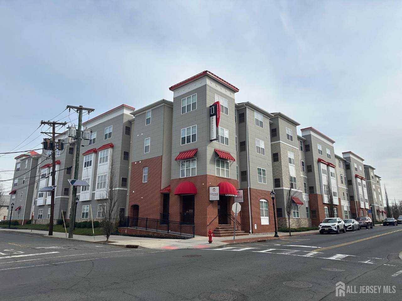 101 Roosevelt Avenue - Photo 1