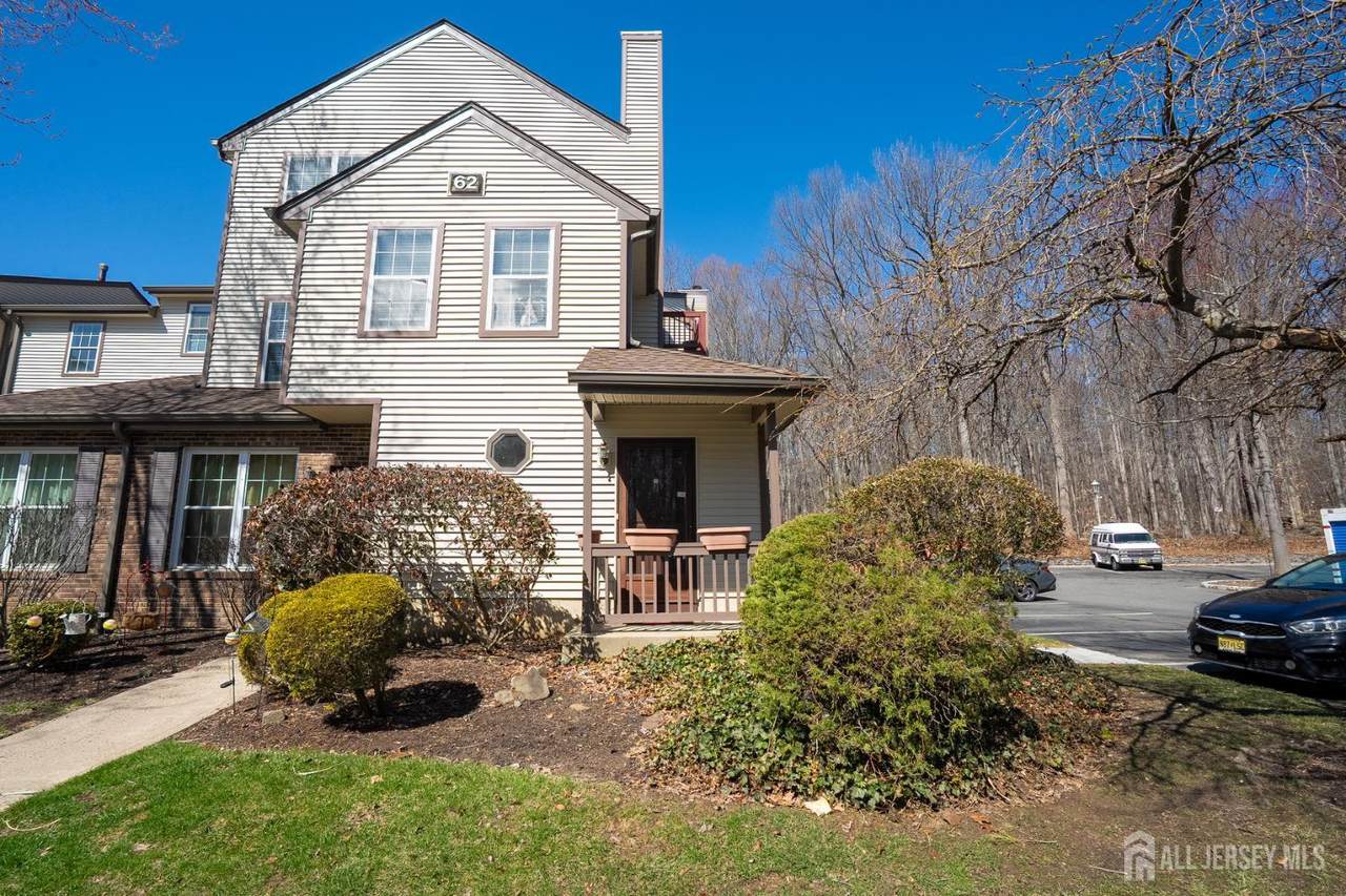 6202 Cedar Court - Photo 1