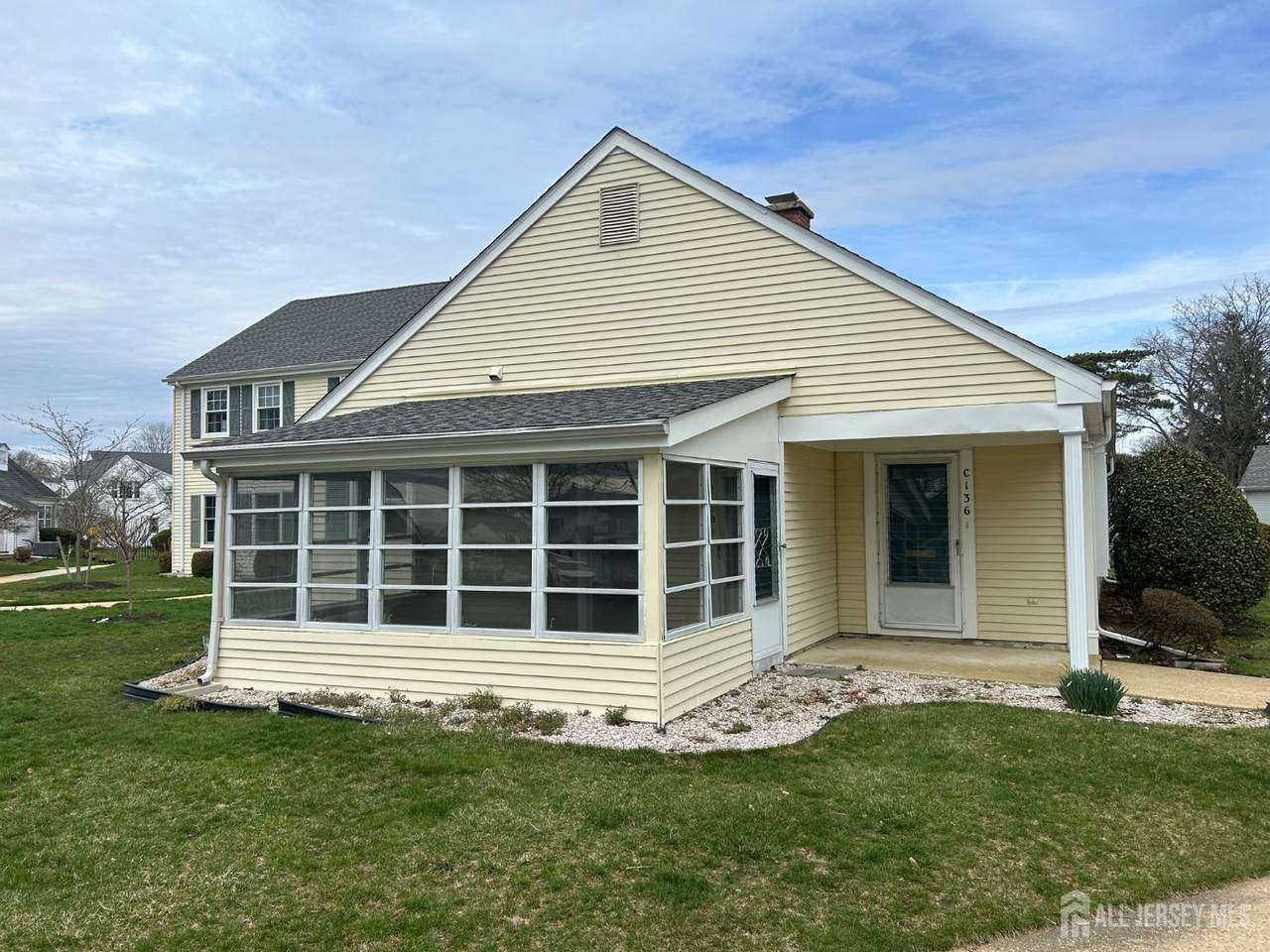 136 Plymouth Lane - Photo 1