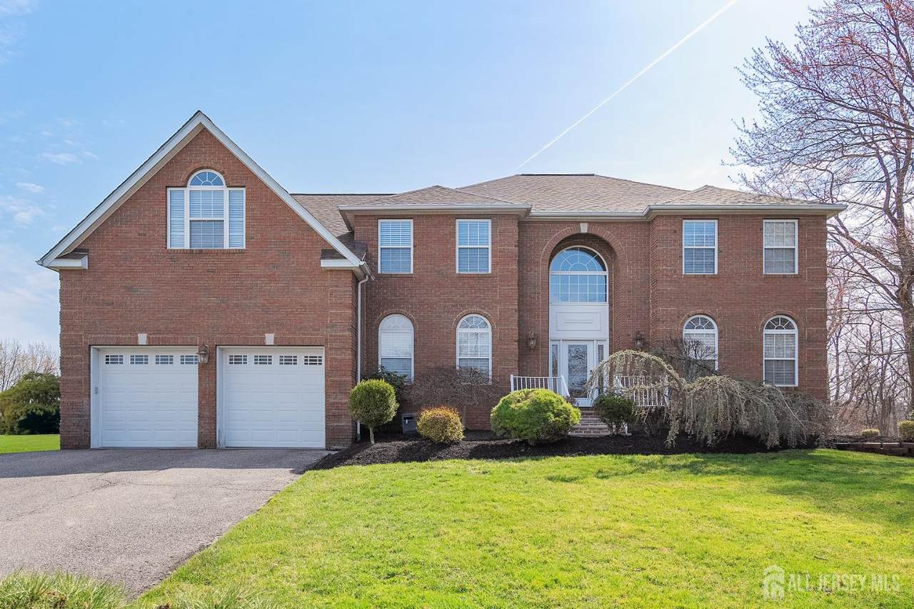 6 Lawrence Court - Photo 1