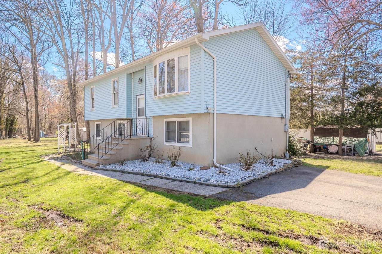 1834 Holly Road - Photo 1