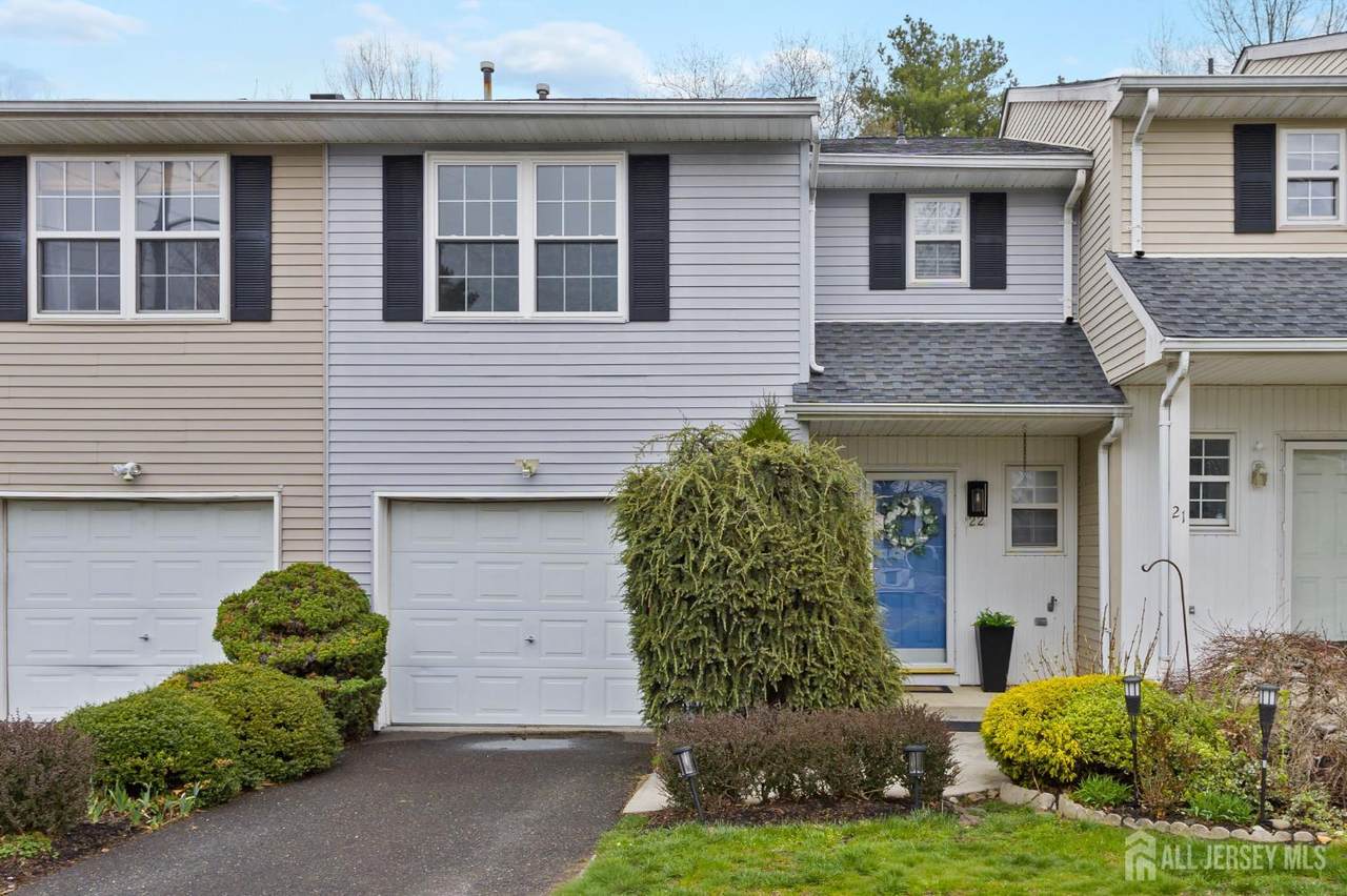 22 Scotto Place - Photo 1