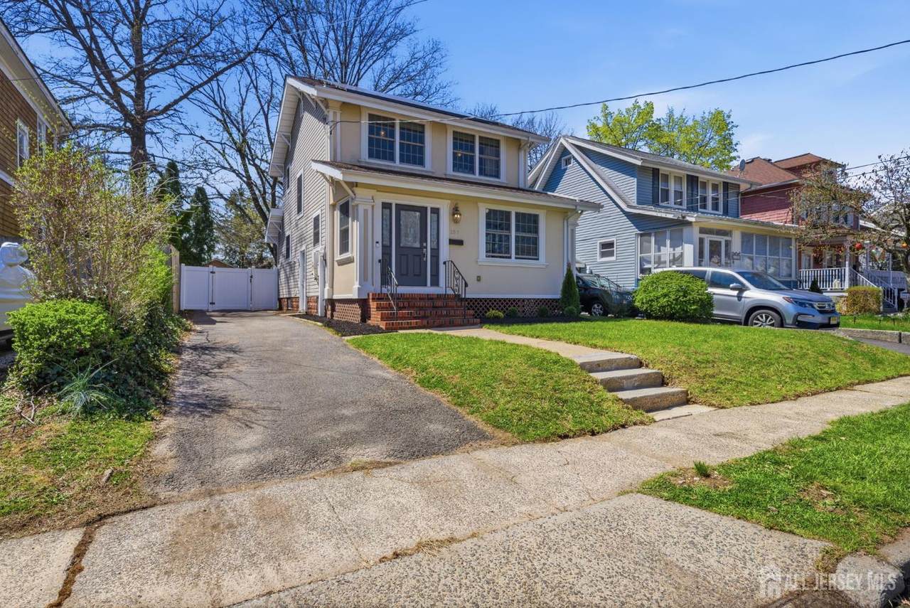 157 Freeman Street - Photo 1