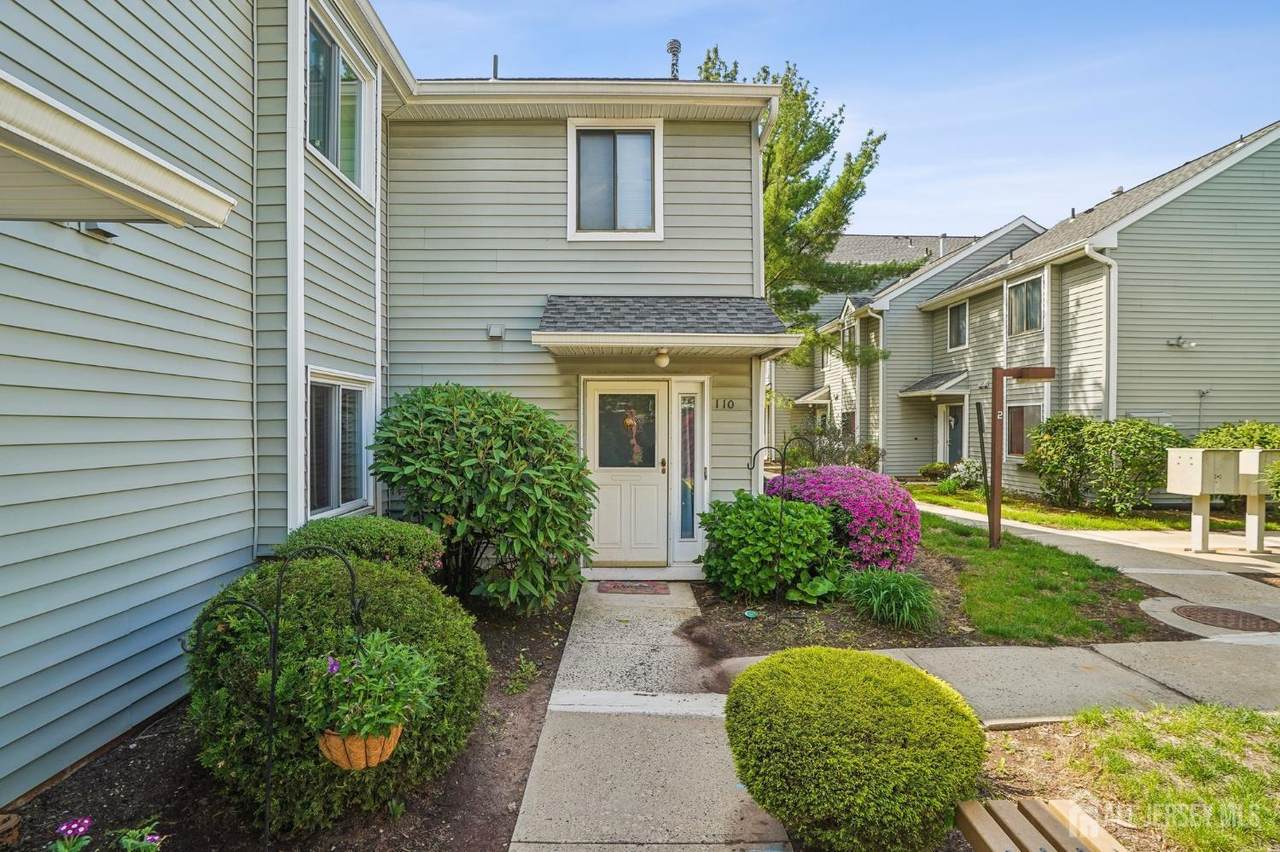 165 Essex Avenue - Photo 1