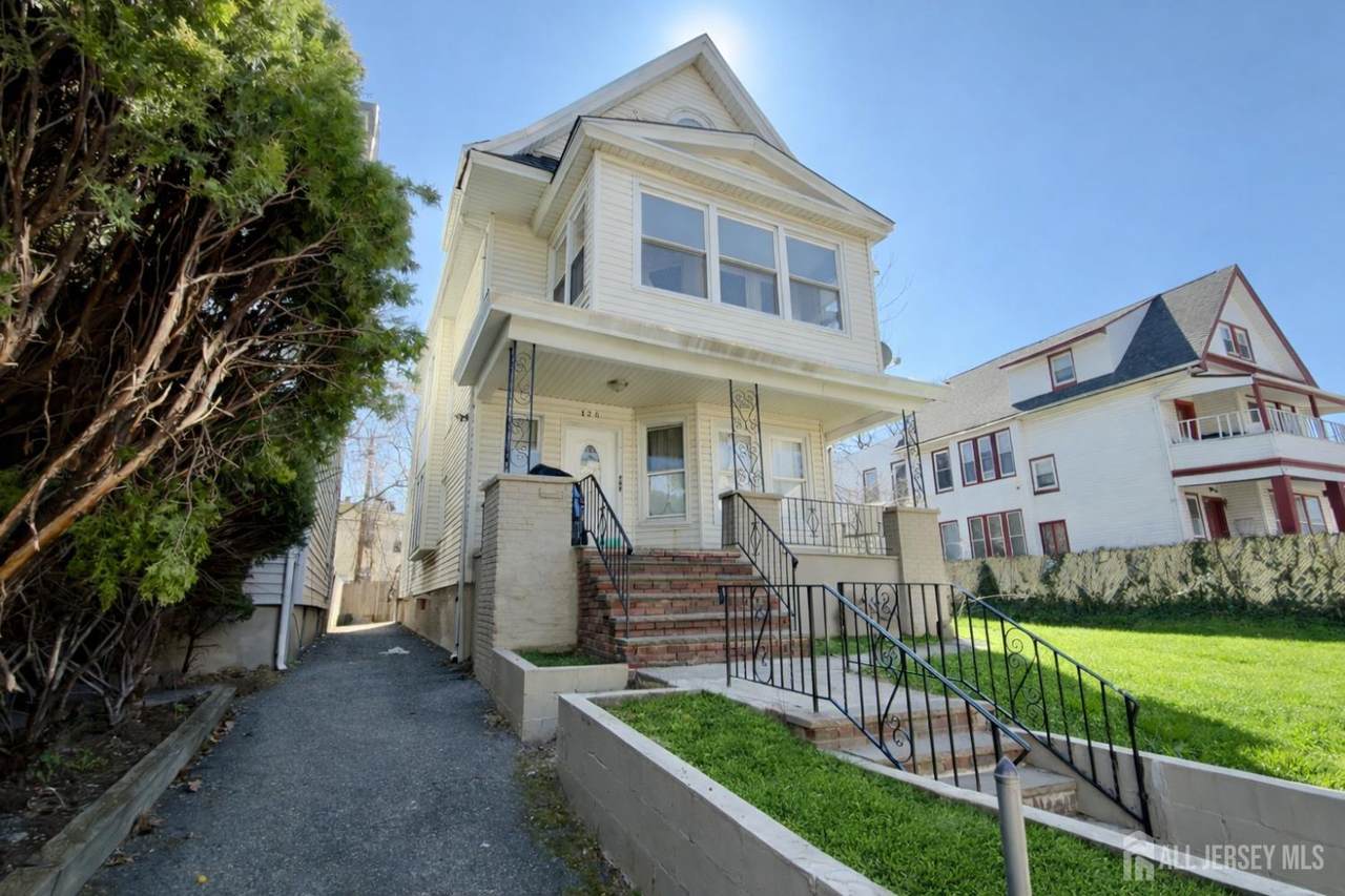 126 14th Street - Photo 1