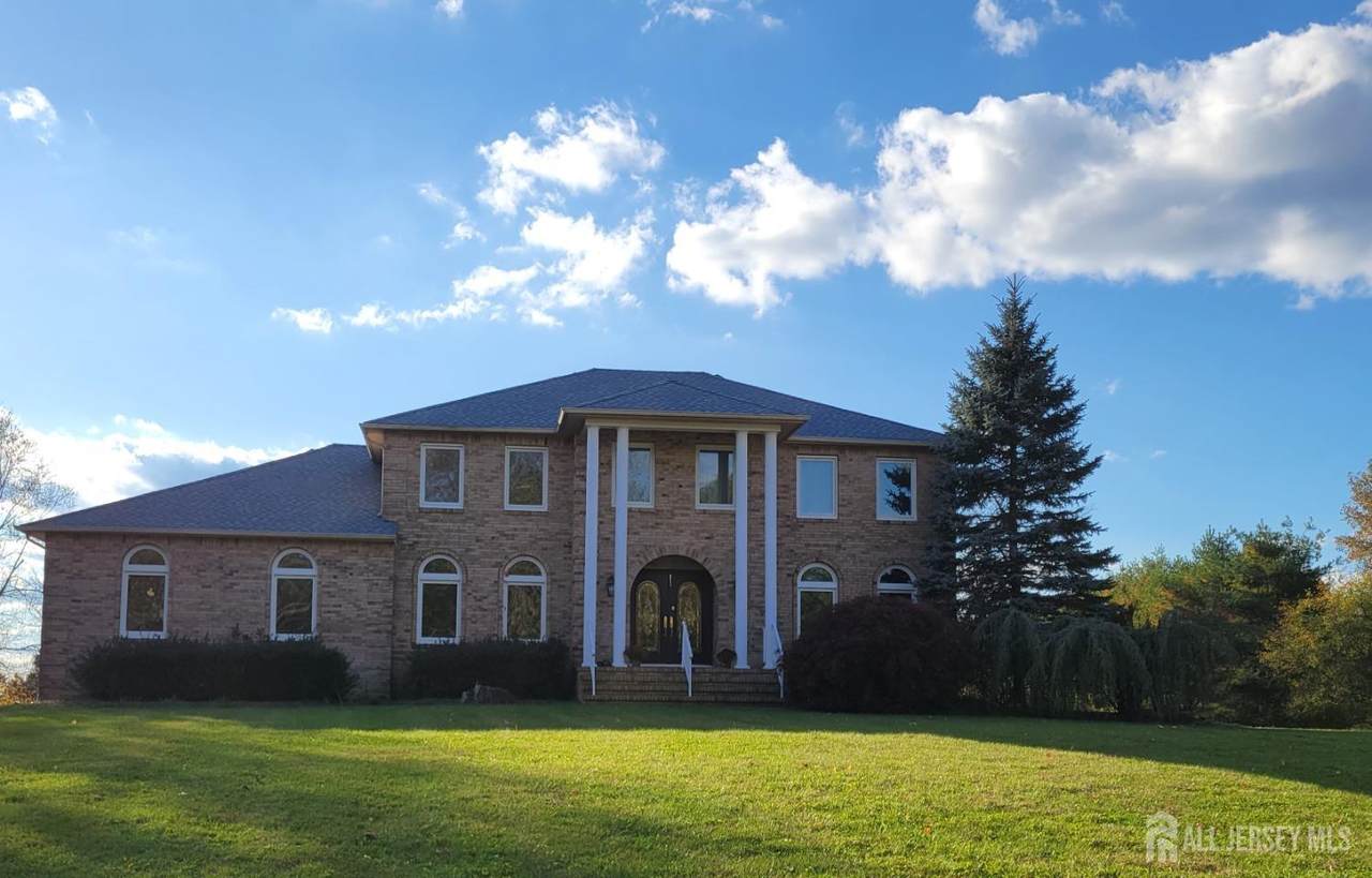 2 Groendyke Circle - Photo 1