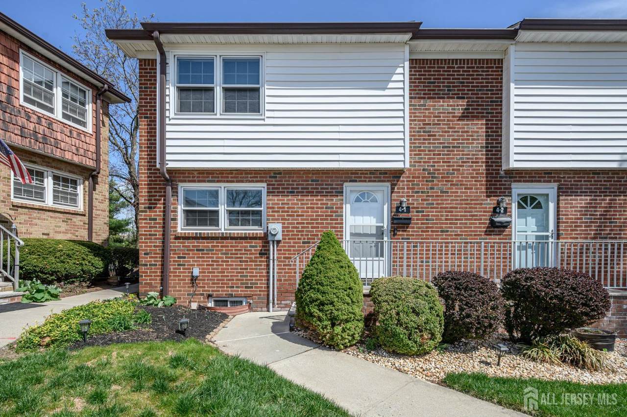 4 Cardinal Lane - Photo 1