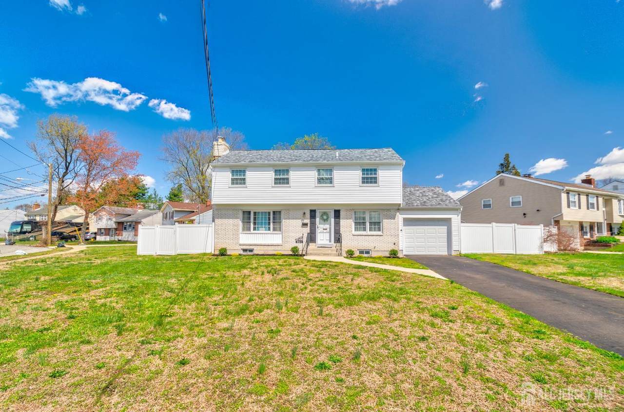 501 Franklin Avenue - Photo 1