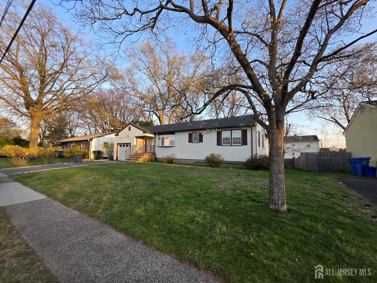 236 Merchants Avenue - Photo 1
