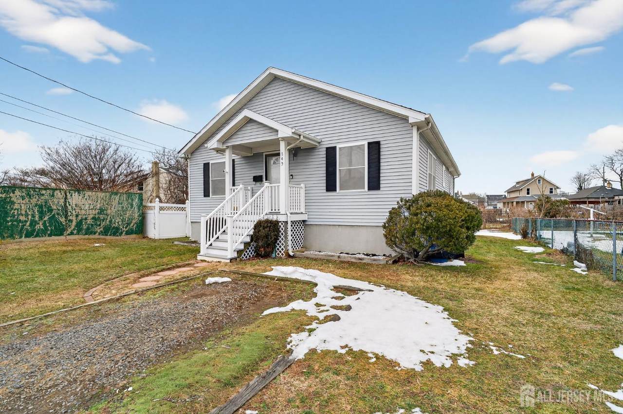 145 Sampson Place - Photo 1