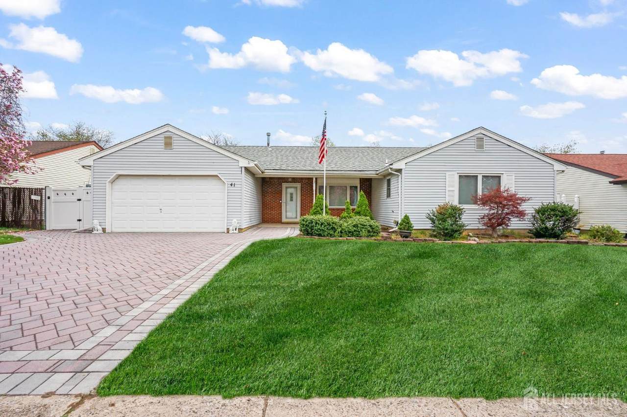41 Rodak Circle - Photo 1