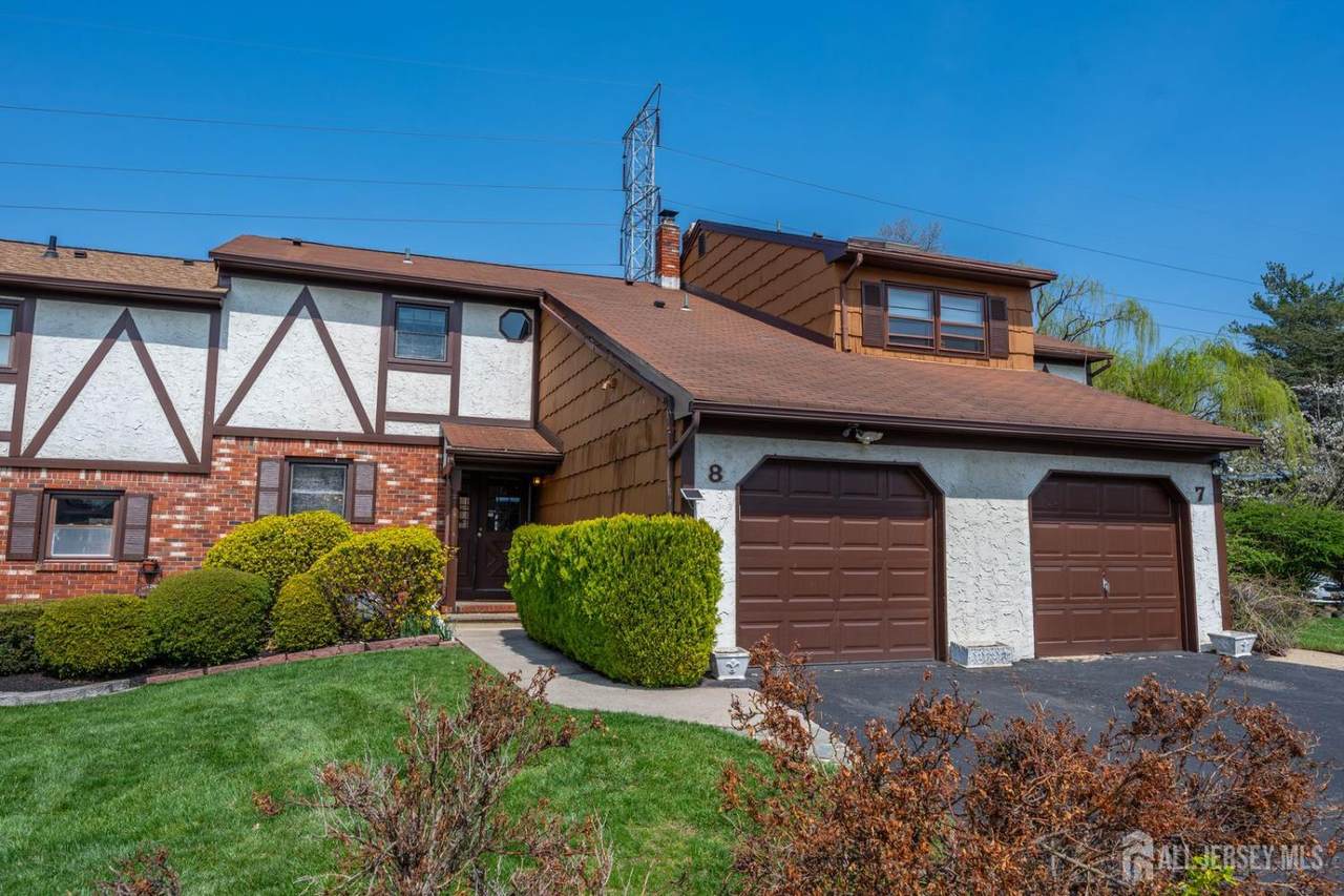 8 Sherbone Place - Photo 1
