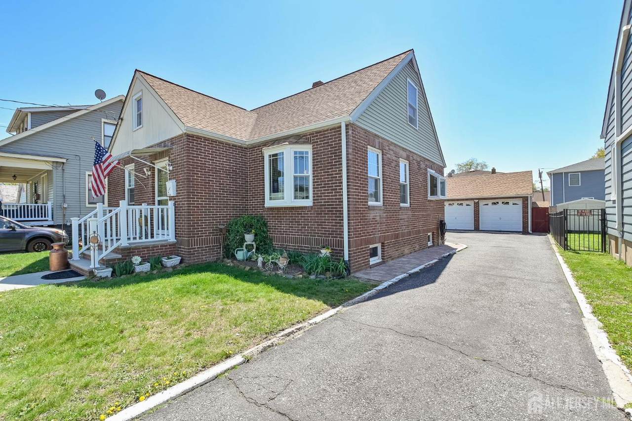 608 Nassau Street - Photo 1