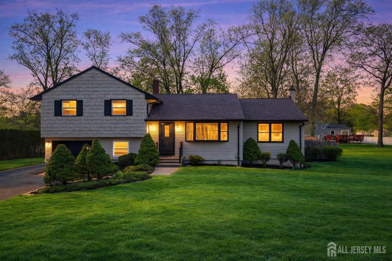 606 Willow Avenue - Photo 1