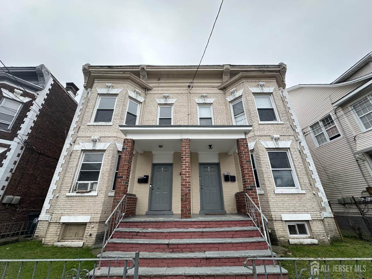 159 Lewis Street - Photo 1