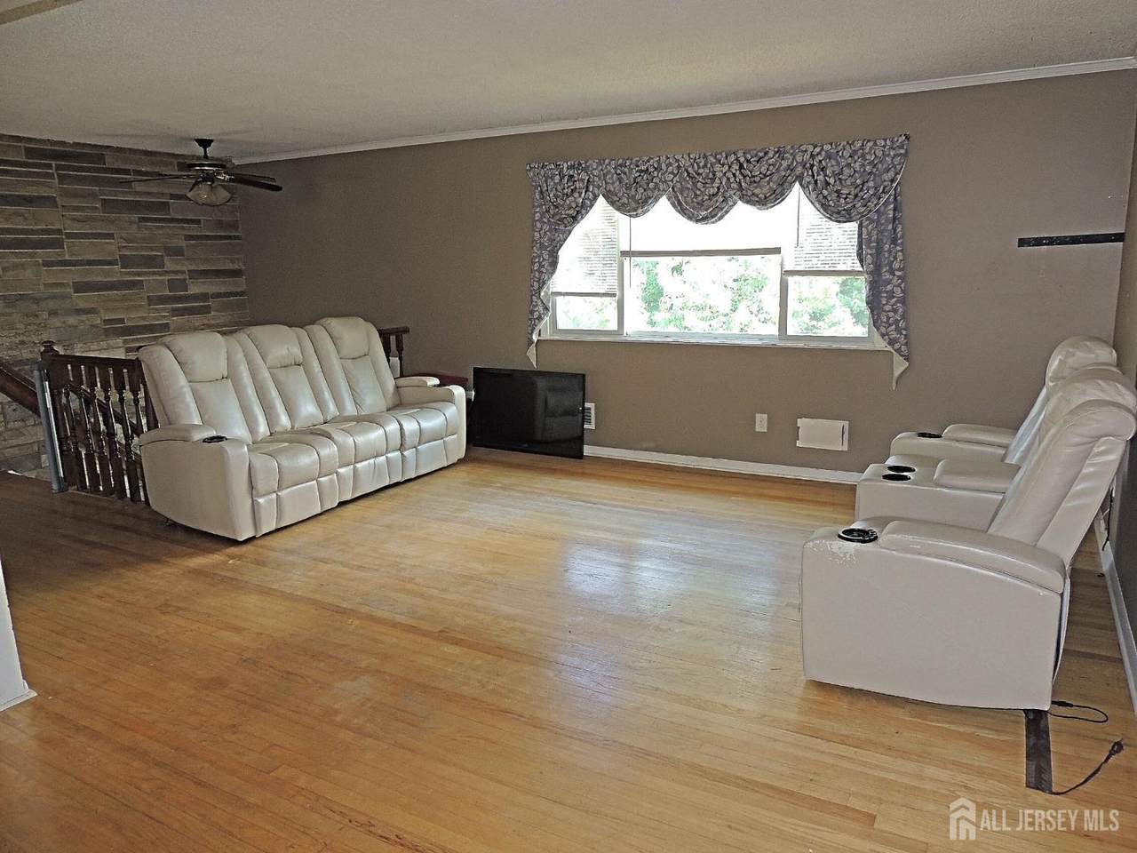 https://bt-photos.global.ssl.fastly.net/middlesexnj/1280_boomver_2_2614774R-2.jpg