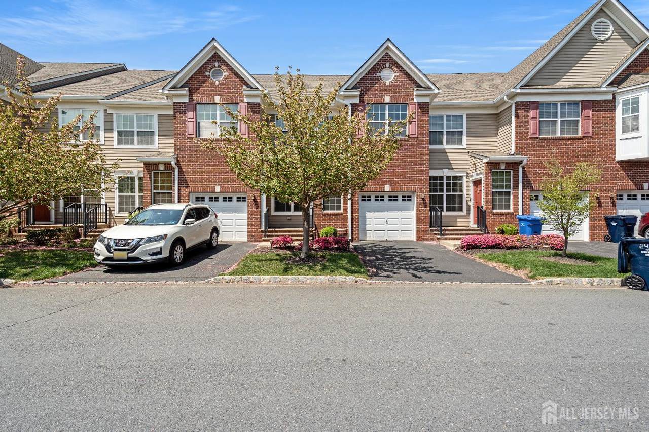 2435 Canterbury Lane - Photo 1