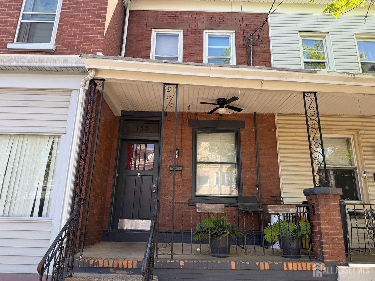 156 Washington Street - Photo 1
