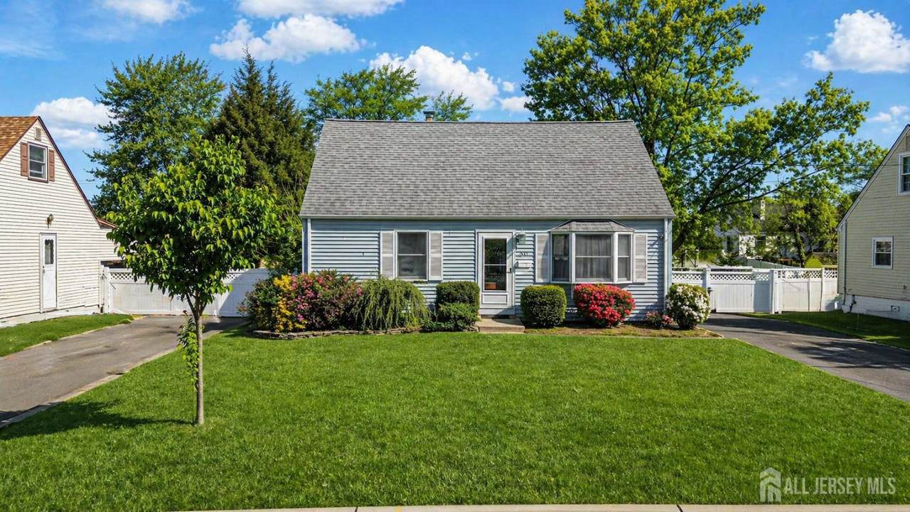 30 Northfield Avenue - Photo 1