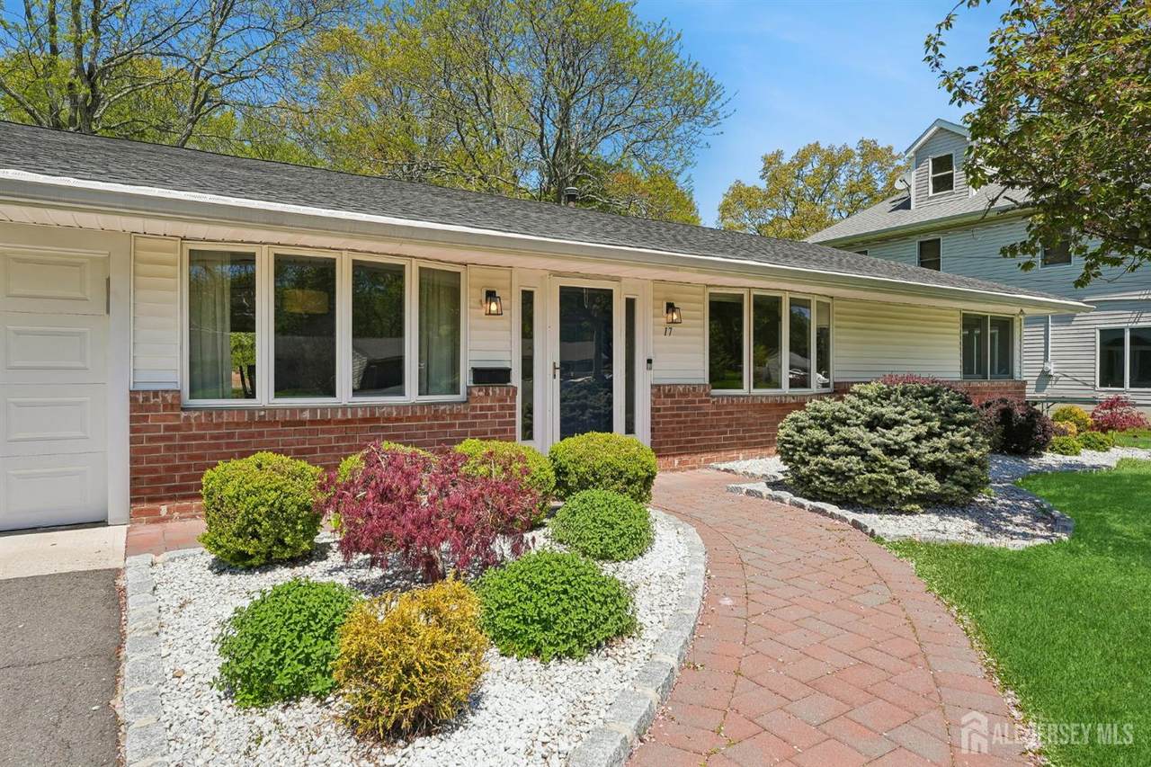 17 Tyndall Road - Photo 1