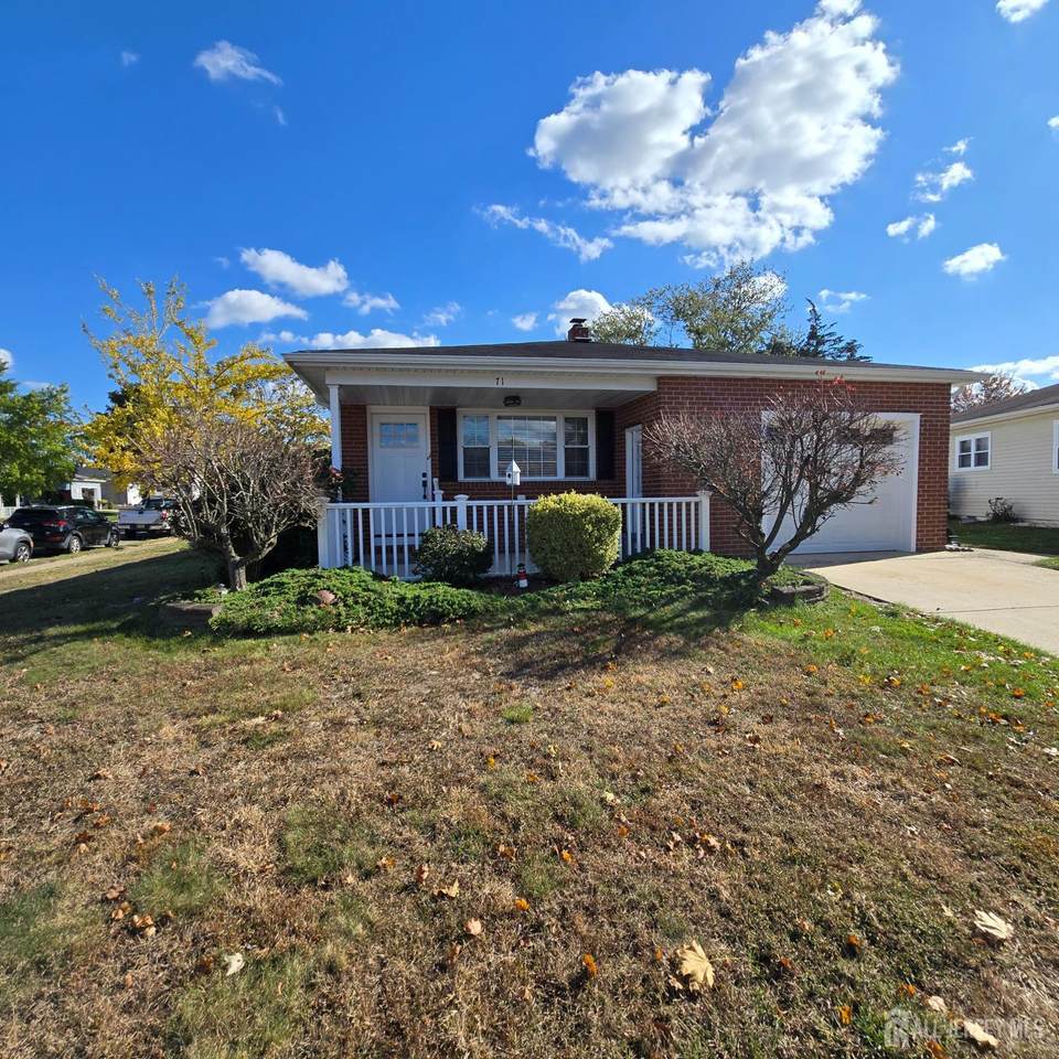 71 Bimini Drive - Photo 1