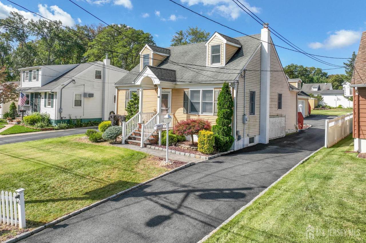 41 Clover Avenue - Photo 1