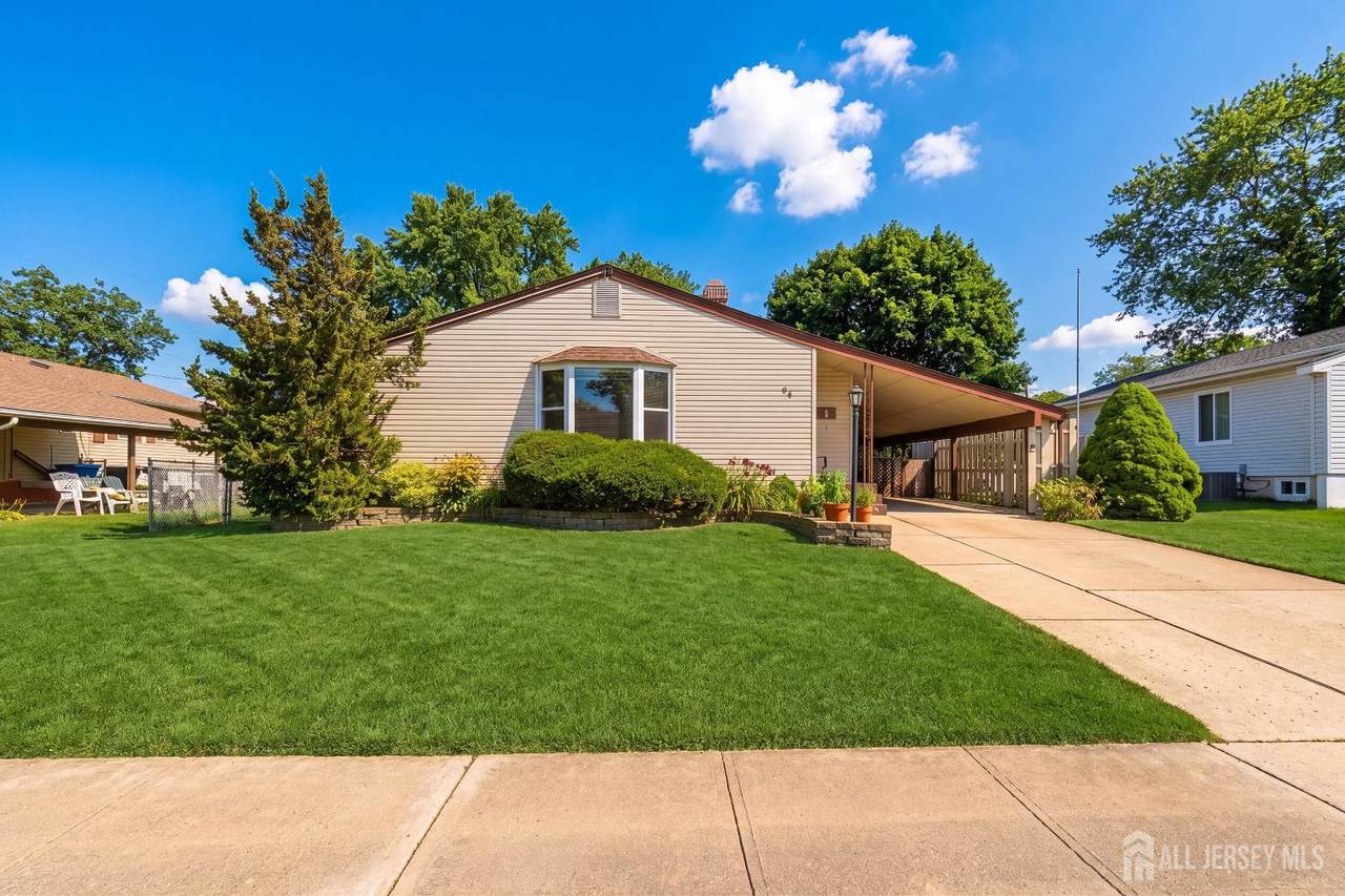 94 Boulevard W - Photo 1
