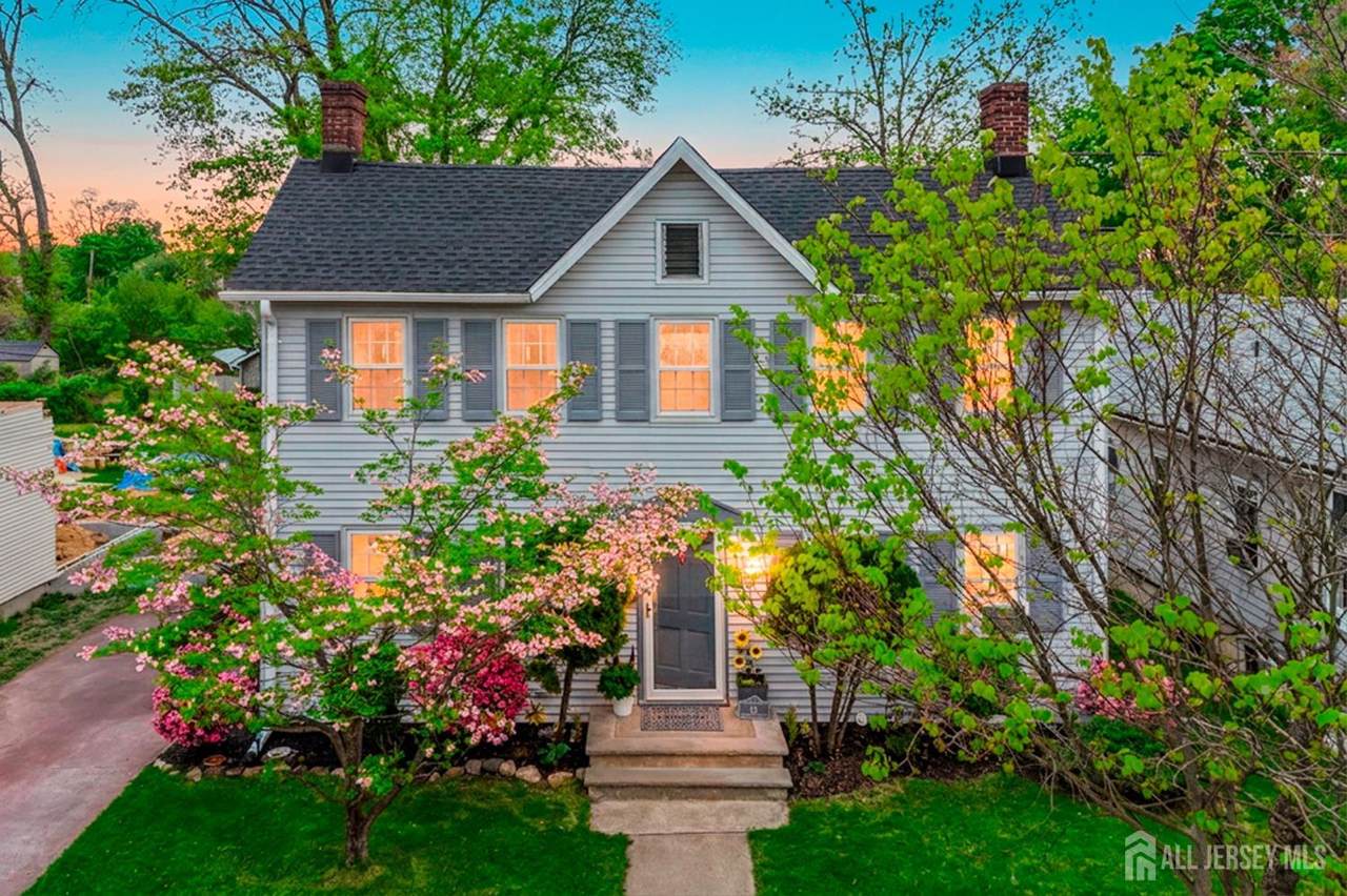 33 Kossman Street - Photo 1