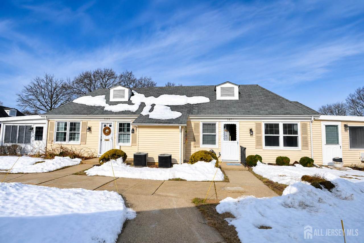 148 Old Nassau Road - Photo 1