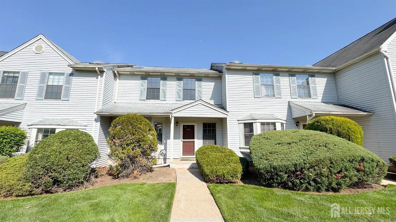 2904 Stonehedge Road - Photo 1