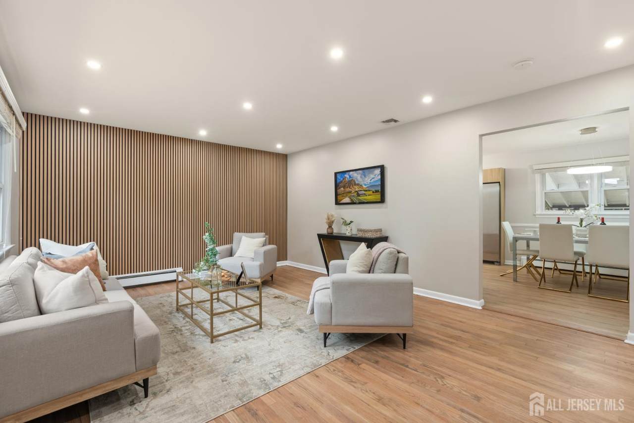 170 Montgomery Street - Photo 1