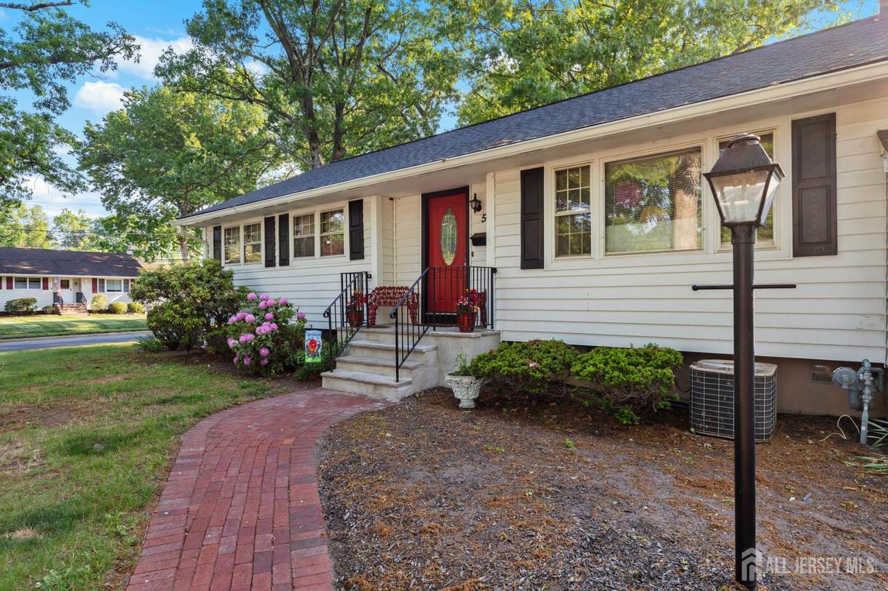 53 Mansfield Road - Photo 1