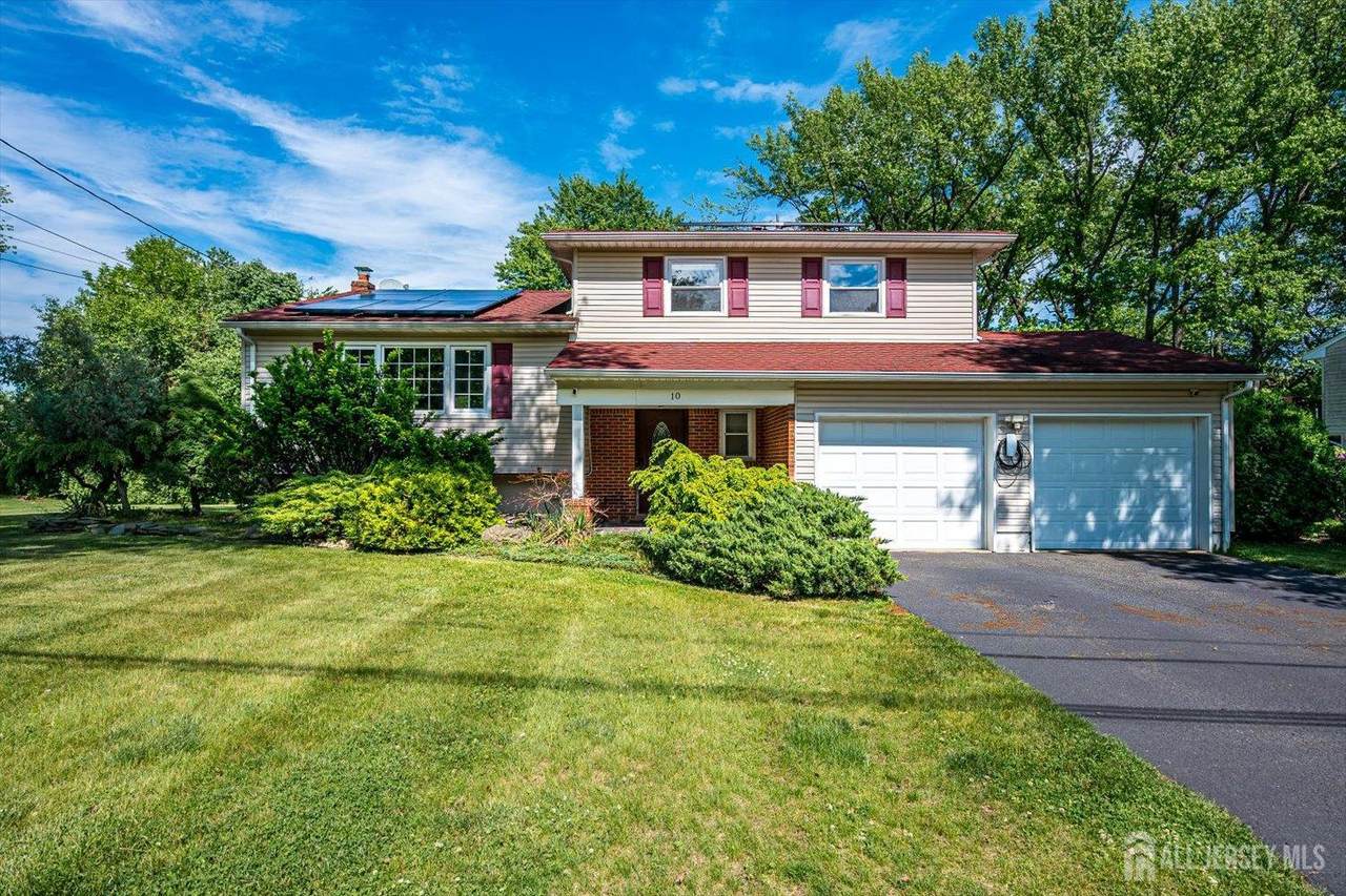 10 Falcon Drive - Photo 1