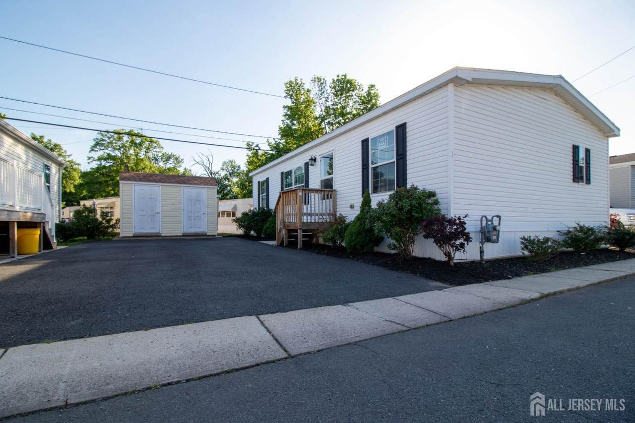 65 Oakdale Village - Photo 1