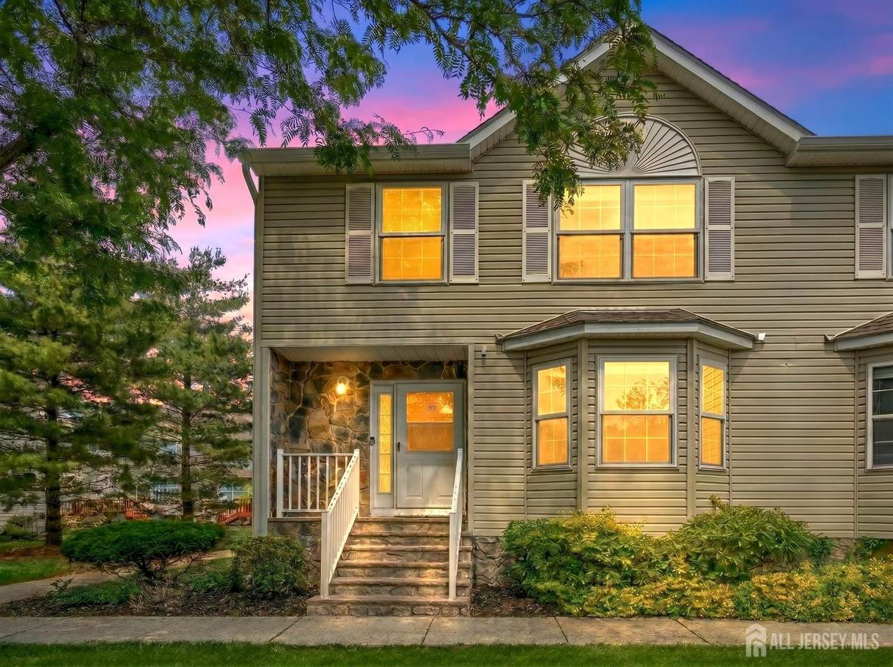 8 Ashley Court - Photo 1