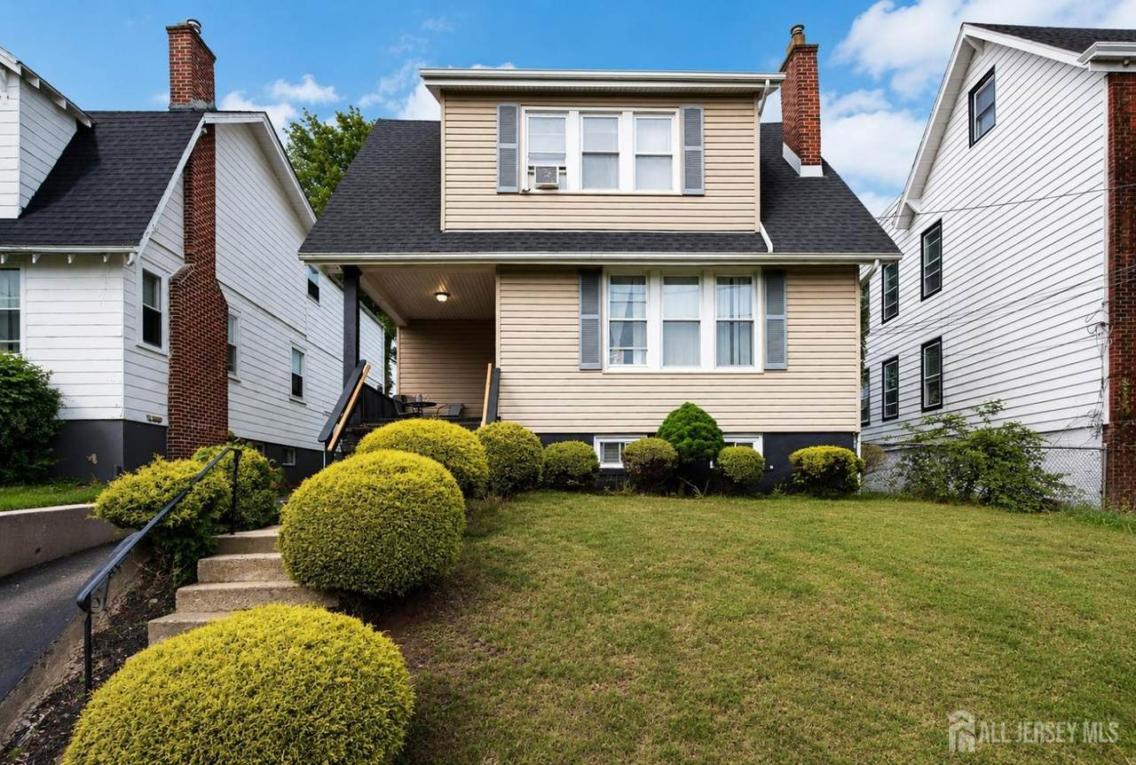 280 Nesbit Terrace - Photo 1