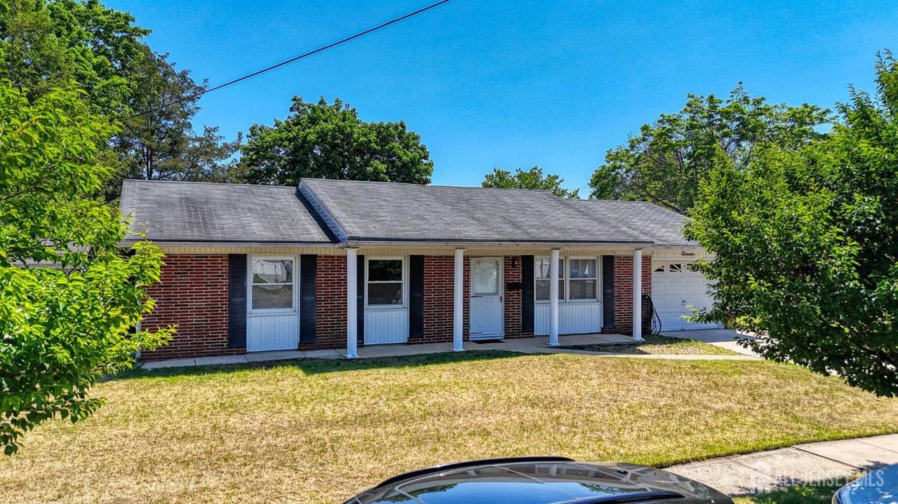 11 Cypress Drive - Photo 1