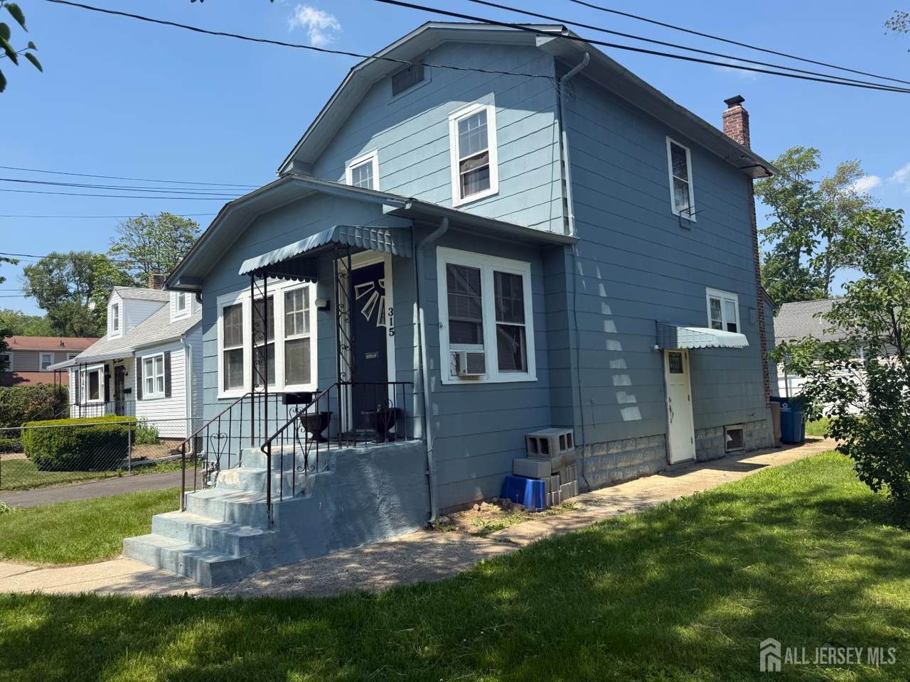 315 Hunter Avenue - Photo 1