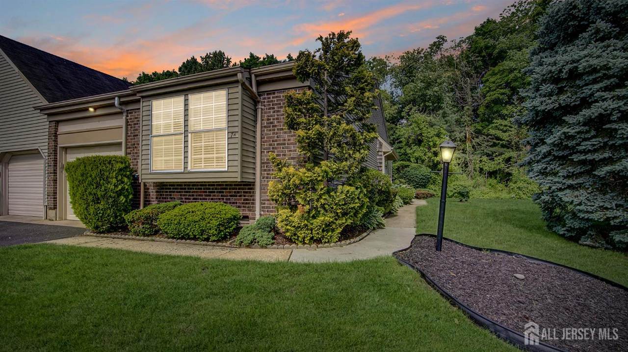 7 Betsy Ross Drive - Photo 1