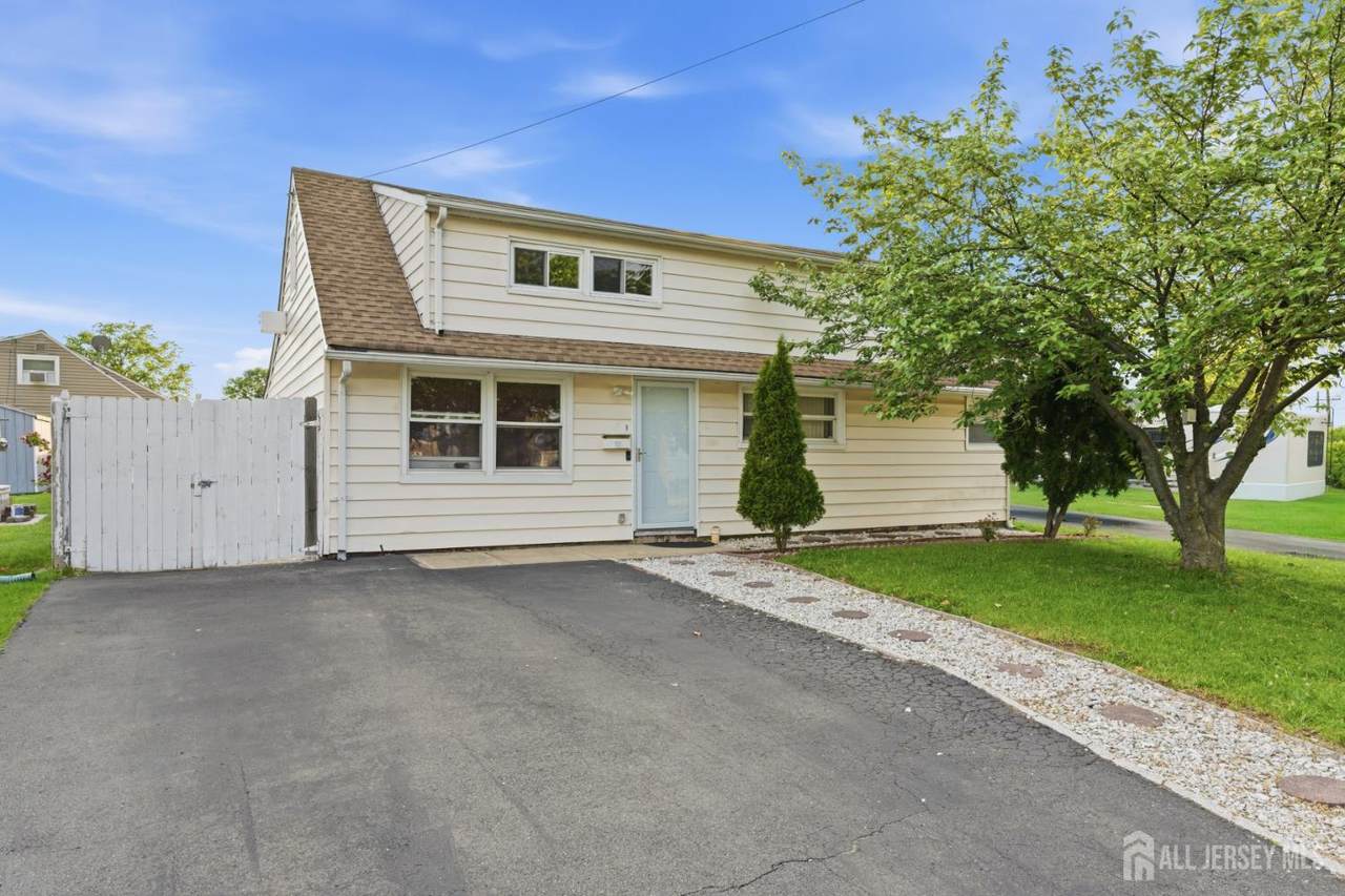 35 Coolidge Avenue - Photo 1